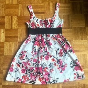 B. Smart Floral Sun Dress with Zipper Closure